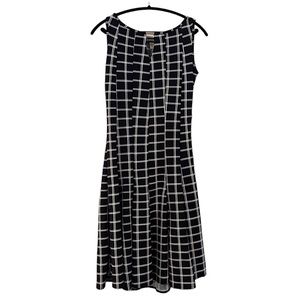 HAANI FIT AND FLARE SLEEVELESS LADDER PRINT DRESS BLACK WHITE SIZE SMALL